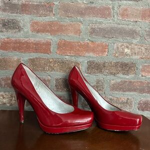 Red Patent Leather Women's Pumps